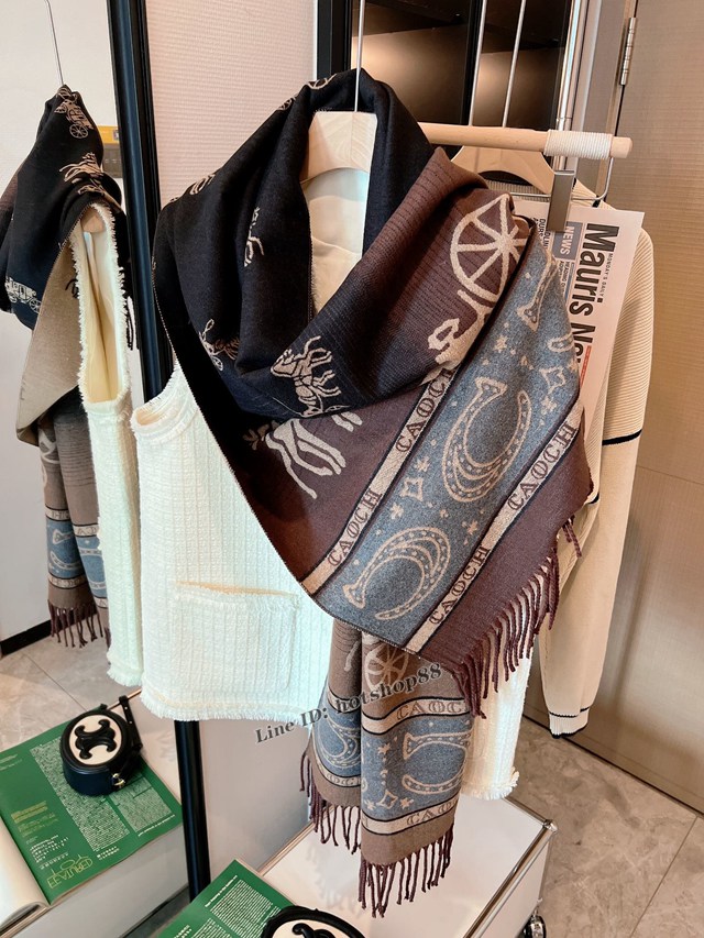 COACH蔻馳馬車漸變色美麗馬拉車圖案田園漸變色圍巾披肩 mmyj2182